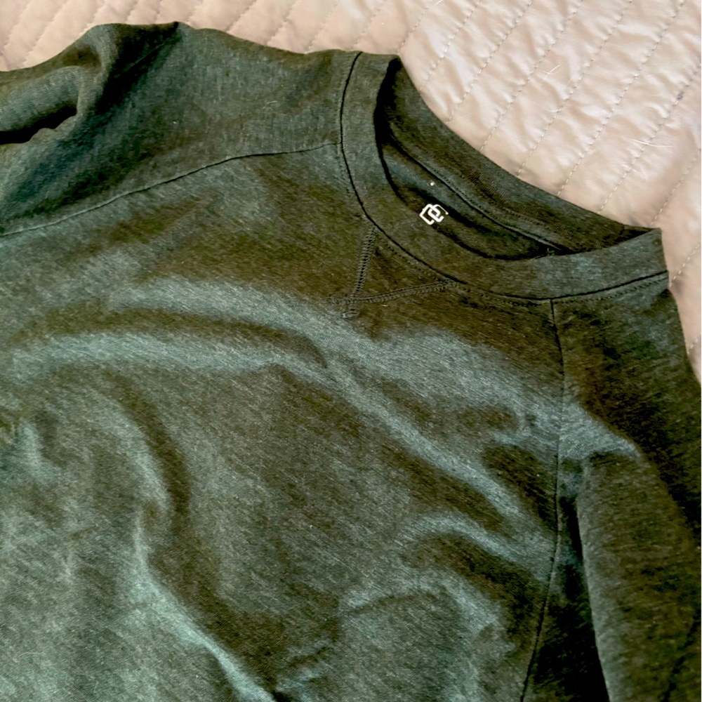Boys Large (14/16) Hunter Green sweater